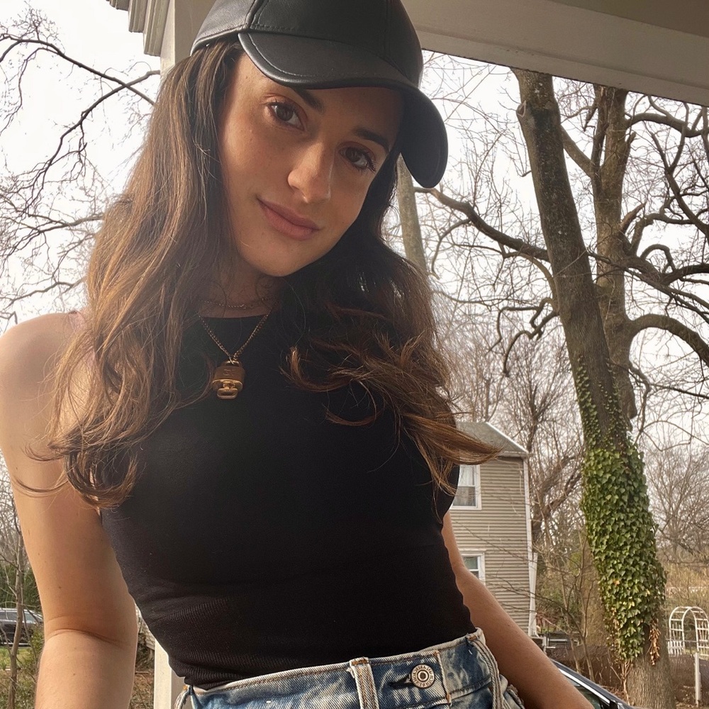 Meet your Posher, Emily